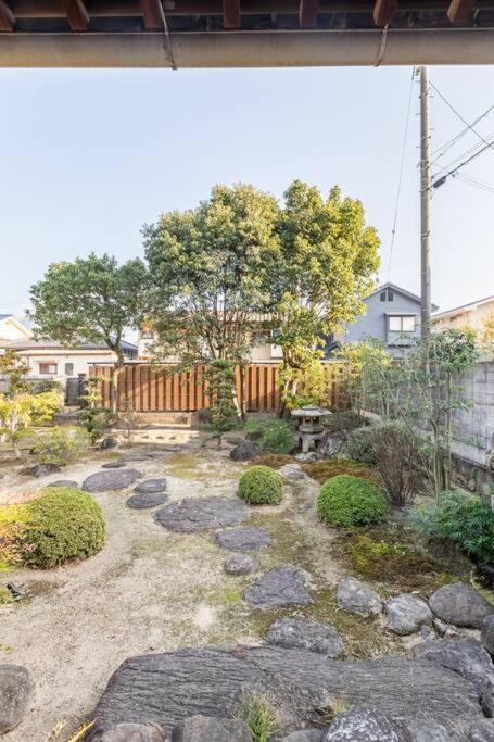 日々の宿: 宇野駅から車で5分 直島へ 最大7名様 古民家貸切 一棟貸し Tamano Exterior photo